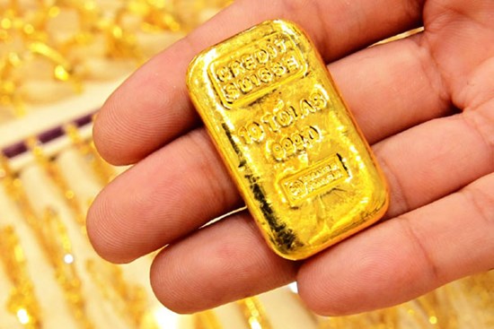 Giá vàng hôm nay 12/11: USD vọt lên, vàng tăng không dừng