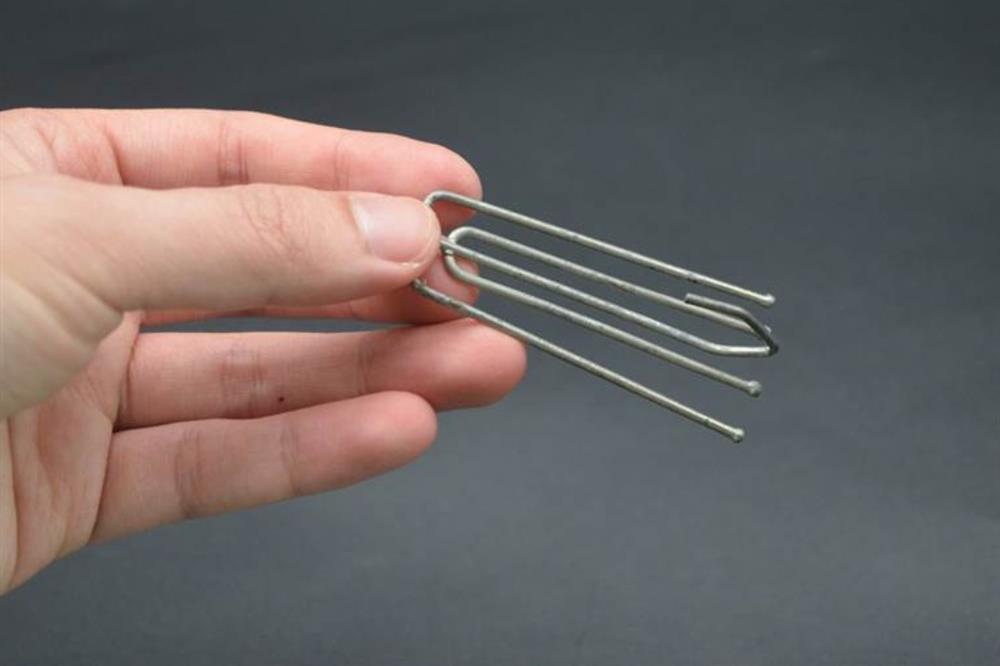 Đặt một chiếc móc treo rèm vào chậu rửa có tác dụng&nbsp;rất&nbsp;tuyệt vời&nbsp;nhưng nhiều người lại không biết-1