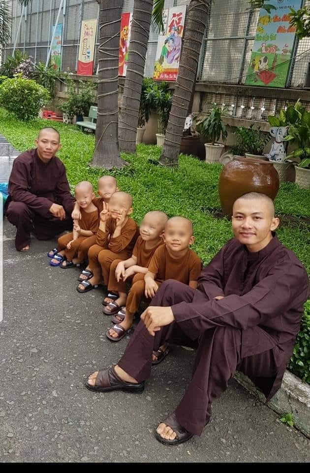 Tịnh thất Bồng Lai nói chưa từng xin tiền; 2 dòng chữ trên YouTube làm lộ ra sự thật-2