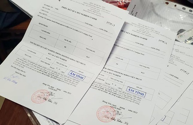 Nhóm người bán giấy xét nghiệm COVID-19 tại sân Mỹ Đình khai gì?-2