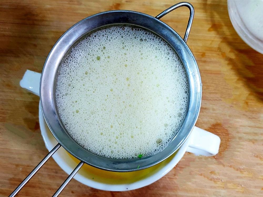 Đi làm về trễ, chỉ cần 10 phút cũng làm được món trứng hấp vừa ngon vừa đủ chất cho bữa tối-2