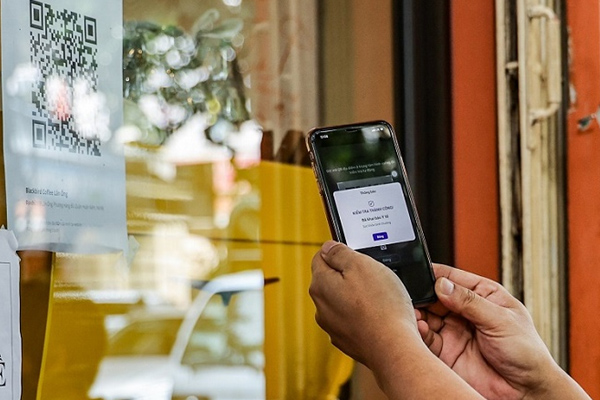 6 nữ nhân viên quán karaoke ở Hà Tĩnh nhiễm Covid-19, xác định được khoảng 600 F1-3