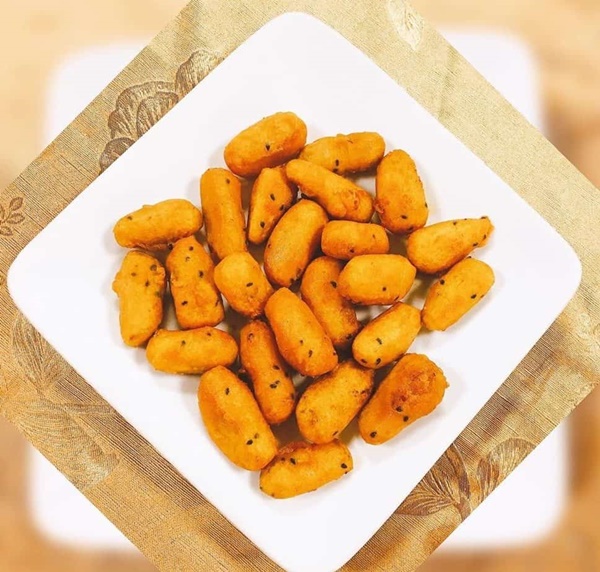 Cuối tuần đãi cả nhà món khoai lang kén bằng bột mì thơm ngon, hấp dẫn không kém gì ngoài hàng-3