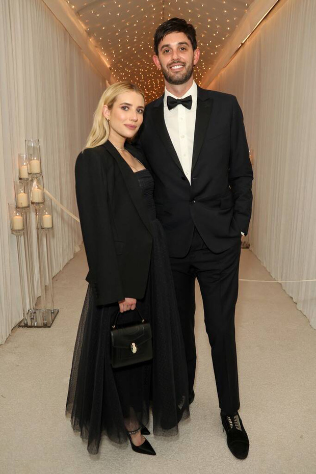 Siêu đám cưới của Paris Hilton rung chuyển Hollywood: Cô dâu thay 4 bộ váy lồng lộn, Kim Kardashian và dàn khách mời hạng A chặt chém bạo liệt body-16