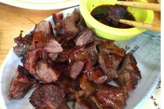 Phần thịt này của heo ăn thơm ngon nhất, mỗi con chỉ có một ít, nhà giàu có tiền cũng khó mà mua được