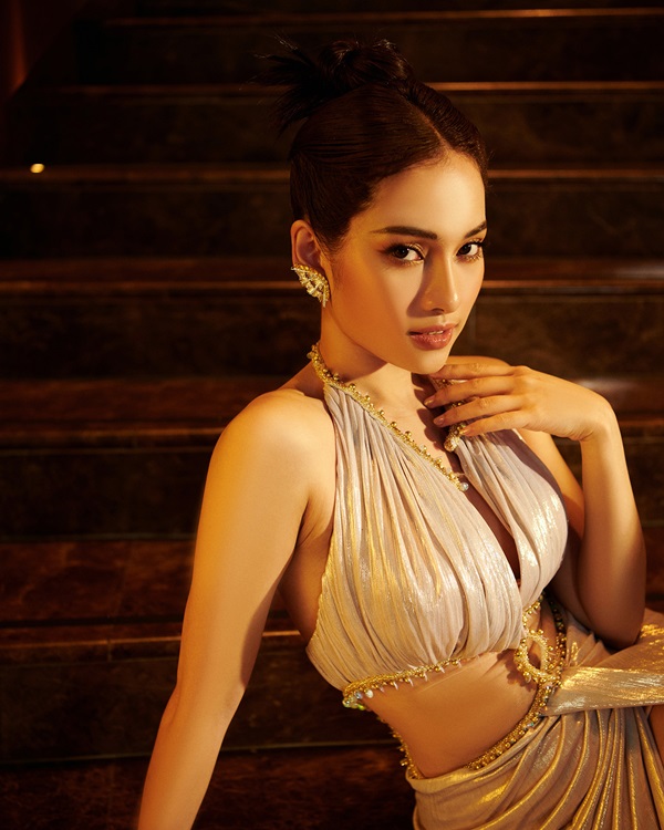 Diện đầm cảm hứng nữ thần, Sara Lưu khoe dáng quyến rũ sau sinh-3