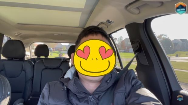 Sốc vì Khoa Pug cả tháng không rep mail, thanh niên ở Mỹ tuyên bố sẵn sàng mời ăn 1 bữa trả 10k đô miễn đừng im lặng-1