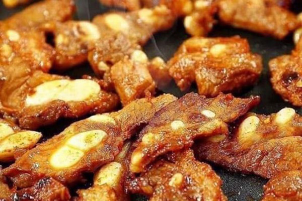 Cuối tuần thử làm gà hấp nấm thơm nức thế này đảm bảo cả nhà ai cũng mê mẩn!-8