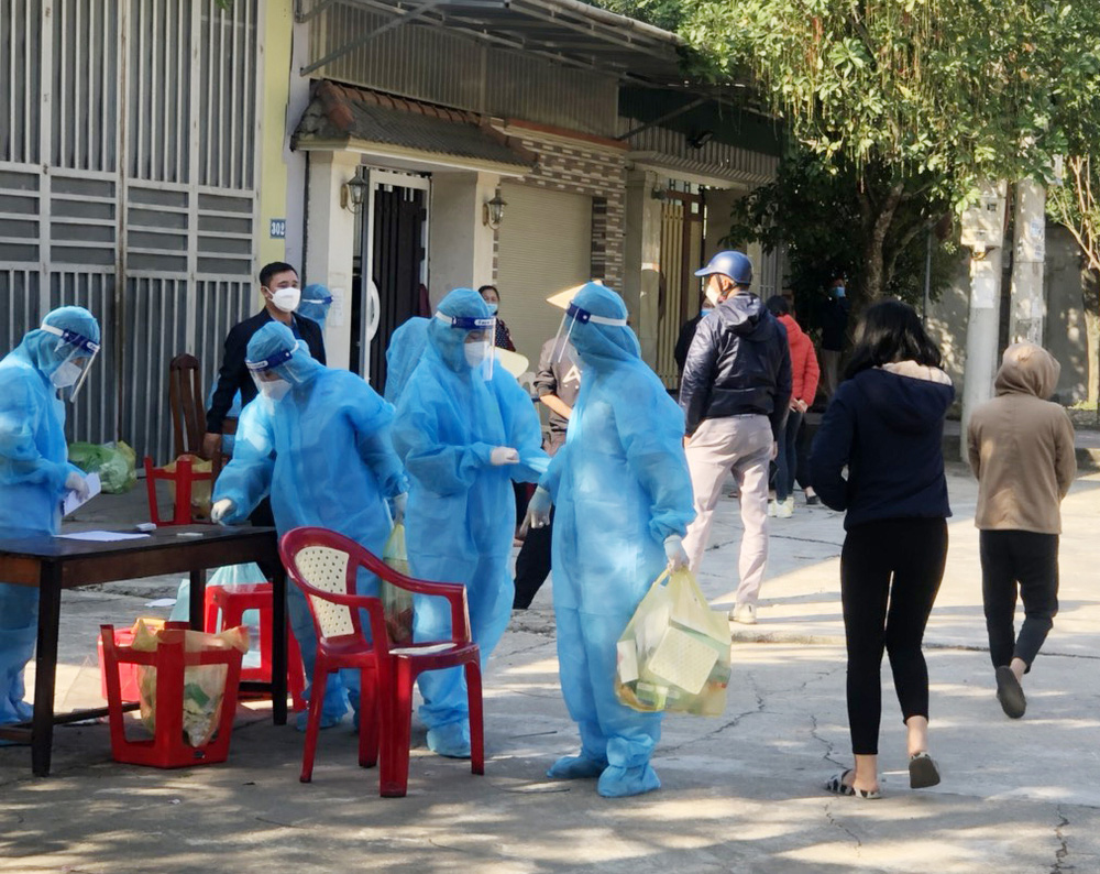 Nhiều F0 là nữ nhân viên karaoke lịch trình phức tạp, phải truy vết hàng trăm F1-2