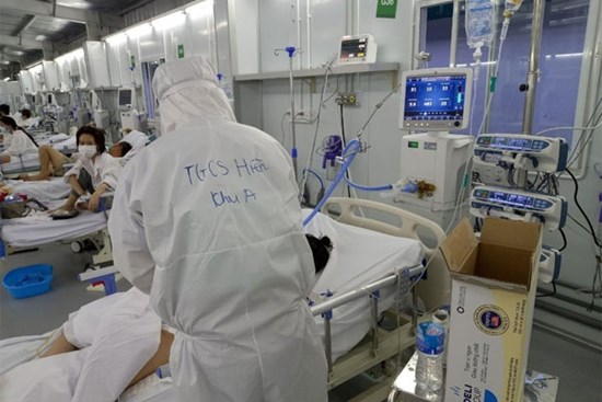 Thêm 8.481 ca Covid-19, số lượng bệnh nhân nặng tăng