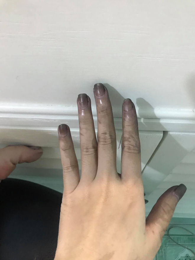 Cười ra nước mắt với những pha mua thuốc tự nhuộm ở nhà: Hại bản thân tới mức không nhận ra, nhà tắm biến thành thảm họa-3