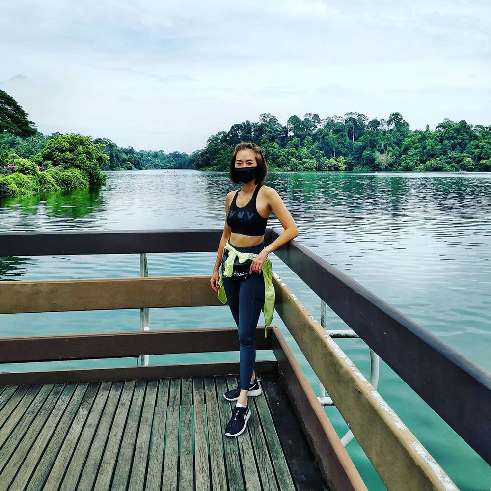 Mỹ nữ Tiếu ngạo giang hồ bị bạn trai lừa tiền, phải mở tiệm mát-xa trả nợ, 1 mình nuôi con-9