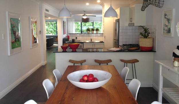 Phòng khách và bếp kết hợp: Làm thế nào để tận dụng không gian tốt nhất?-17