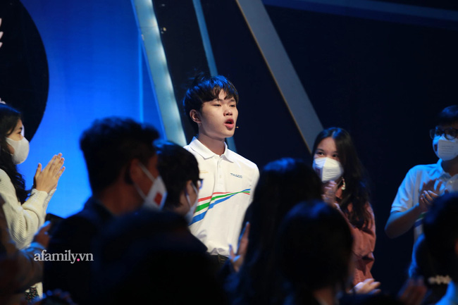 Chung kết Đường Lên Đỉnh Olympia mùa thứ 21: Nam sinh Quảng Ninh thi đấu không còn gì để chê, trở thành Tân Quán quân!-6