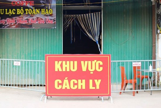 Hà Nội: 6 nhân viên quán cà phê test nhanh dương tính, thông báo khẩn và thần tốc truy vết