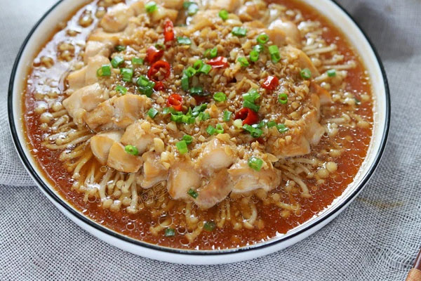 Chán gà luộc làm ngay gà hấp muối sả: Da giòn, thịt mềm cực hấp dẫn-4