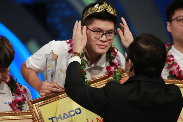 PHỎNG VẤN nhanh Tân Quán quân Olympia: Cảm thấy như được giải thoát, bật mí luôn số giờ học mỗi ngày và ước mơ thầm kín-1