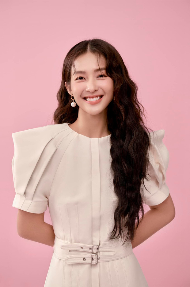 Khả Ngân chính thức lên tiếng chuyện đang yêu Thanh Sơn-1