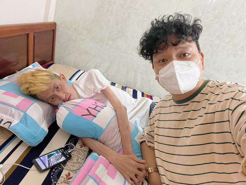 Tình hình ca sĩ Chí Thành sau khi bệnh viện trả về: Chỉ còn da bọc xương-1