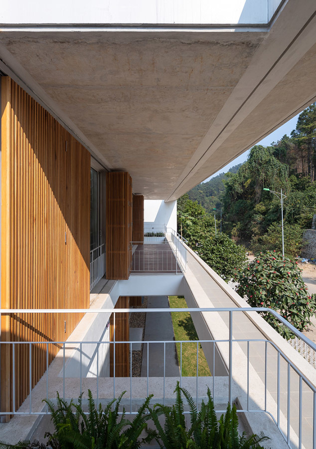 Choáng ngợp với biệt thự gần 500m2 có ao cá giữa nhà ở Tam Đảo-19