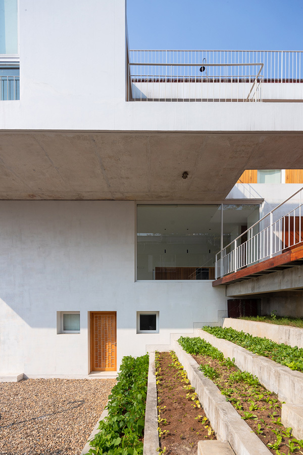 Choáng ngợp với biệt thự gần 500m2 có ao cá giữa nhà ở Tam Đảo-22
