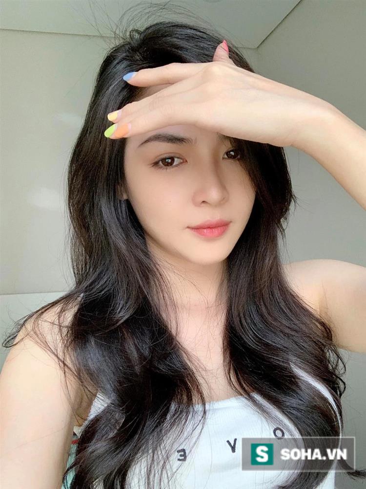 Hot girl phẫu thuật thẩm mỹ Vũ Thanh Quỳnh sau 7 năm lột xác: Lộng lẫy hơn, giàu có thêm-3