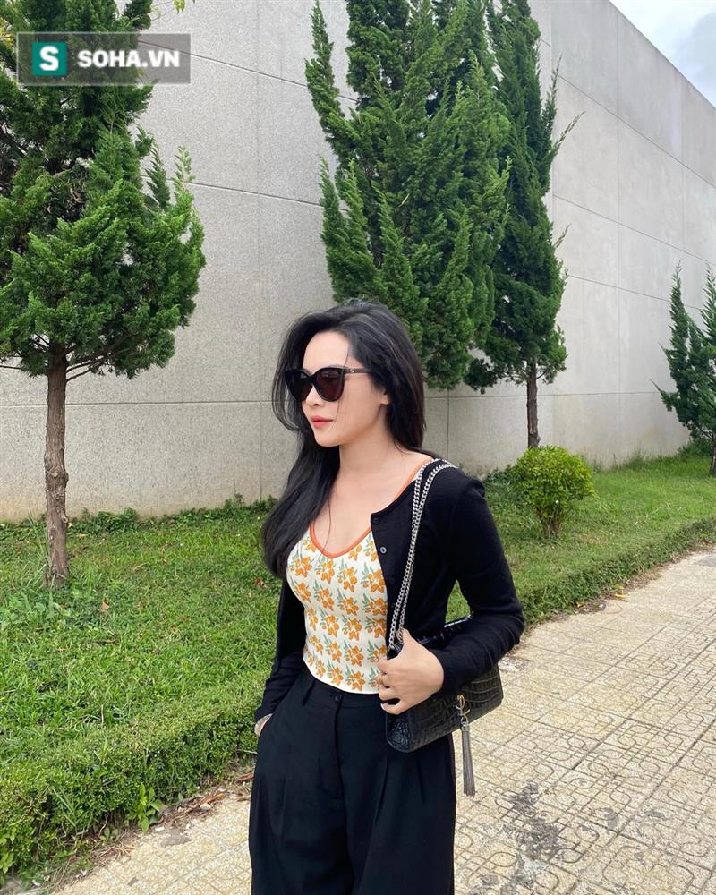 Hot girl phẫu thuật thẩm mỹ Vũ Thanh Quỳnh sau 7 năm lột xác: Lộng lẫy hơn, giàu có thêm-4