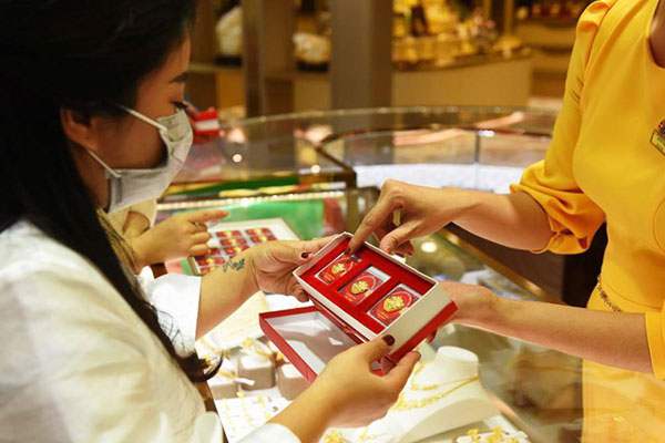 Giá vàng hôm nay 16/11: USD tăng dữ dội, vàng đứt mạch đi lên-2