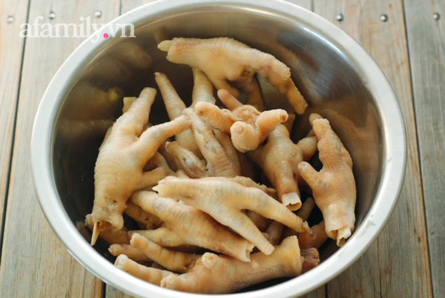 Chân gà mà làm thế này thì ngon hết hồn, ăn cơm cũng ngon mà nhâm nhi với ly bia cũng thích!-1