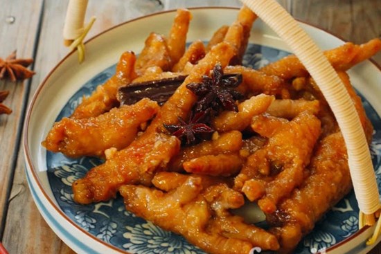 Chân gà mà làm thế này thì ngon 