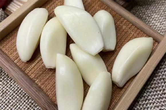 Khi hầm sườn heo bạn tuân thủ mẹo nhỏ 2 nên 3 đừng bỏ, thịt sẽ thơm mềm, nước dùng ngọt và không có mùi tanh-5