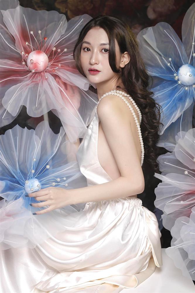 Diễn viên Anh Thư sau ồn ào clip nóng: Liên tục khoe dáng và cuộc sống sang chảnh-1