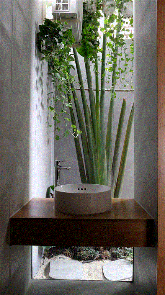 Cực lạ ngôi nhà 148m2 ở Sài Gòn không tường ngăn dù là nhà vệ sinh, tưởng bất tiện nhưng lại tinh tế không ngờ-11