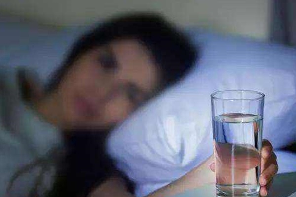 Nếu không muốn thận yếu, thận hư, thấy cơ thể xuất hiện 1 trong 5 có dấu hiệu này cần đi khám sớm-3