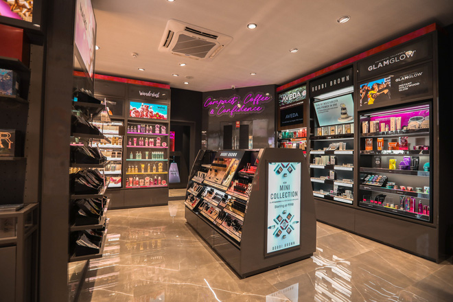 Nữ tỷ phú tự thân đáng ngưỡng mộ nhất hiện tại: Dám làm lại từ đầu ở tuổi 50, sự nghiệp khiến đấng mày râu nể phục-10