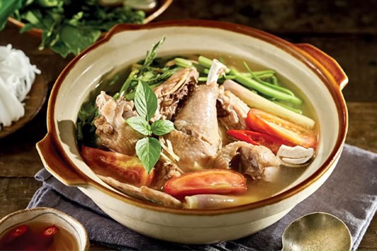 Món gà nấu mẻ nóng hổi cho mùa đông