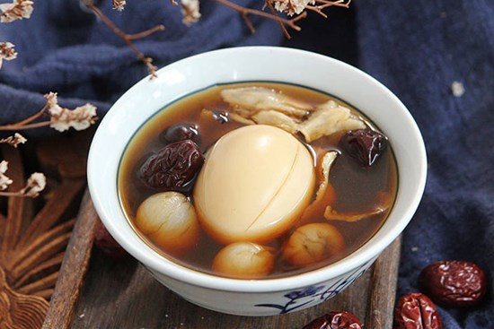 Mùa đông chị em nhất định phải thường xuyên ăn món chè này, vừa giữ ấm cơ thể vừa làm da hồng hào trắng mịn