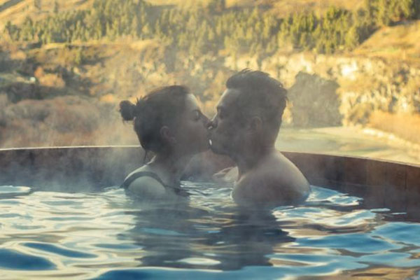 Cầm iPhone 6 của vợ chơi game, chồng phẫn nộ khi phát hiện ảnh nhạy cảm của vợ với người tình-2