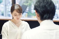 Suốt 2 tháng tôi quay về sống bên vợ con mà điêu đứng với những chiêu trò mà vợ dành cho mình-2