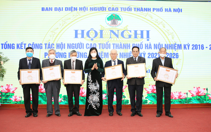 Phát huy tinh thần đoàn kết, sáng tạo, nêu cao tinh thần Tuổi cao - Gương sáng”-4