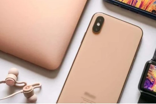 Khi không dùng điện thoại hãy úp mặt xuống bàn, áp dụng ngay để bảo vệ 