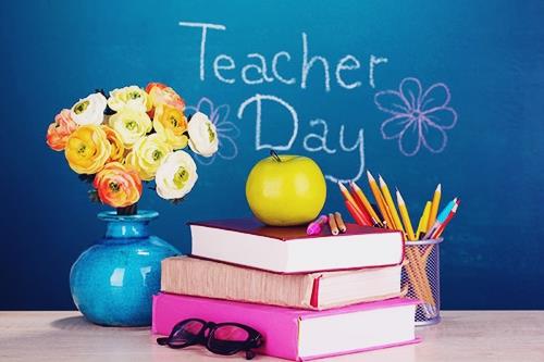 Lời chúc thầy cô ngày Nhà giáo Việt Nam 20/11 bằng Tiếng Việt và tiếng Anh hay, ý nghĩa nhất!-1