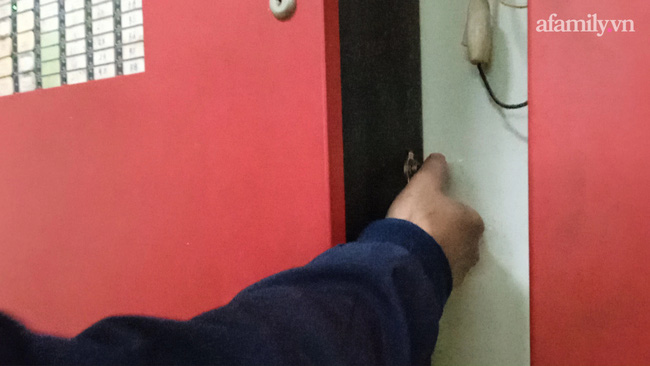 Hà Nội: Căn hộ chung cư khói đen mù mịt do hỏa hoạn ở tầng dưới, chủ nhà bức xúc vì hệ thống báo cháy không hoạt động-5