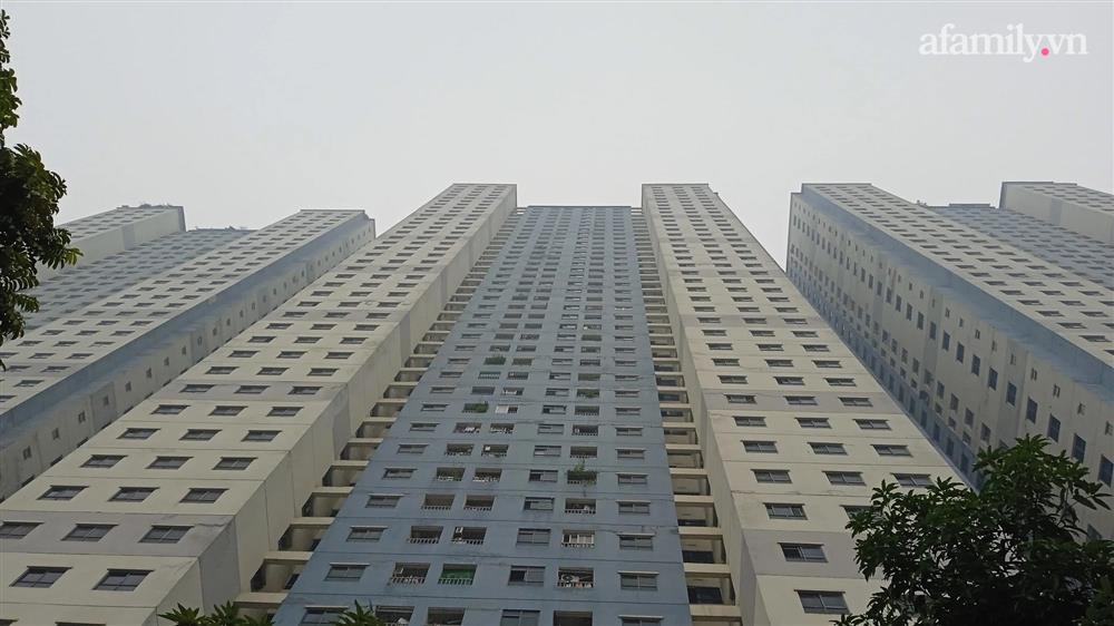 Hà Nội: Căn hộ chung cư khói đen mù mịt do hỏa hoạn ở tầng dưới, chủ nhà bức xúc vì hệ thống báo cháy không hoạt động-6