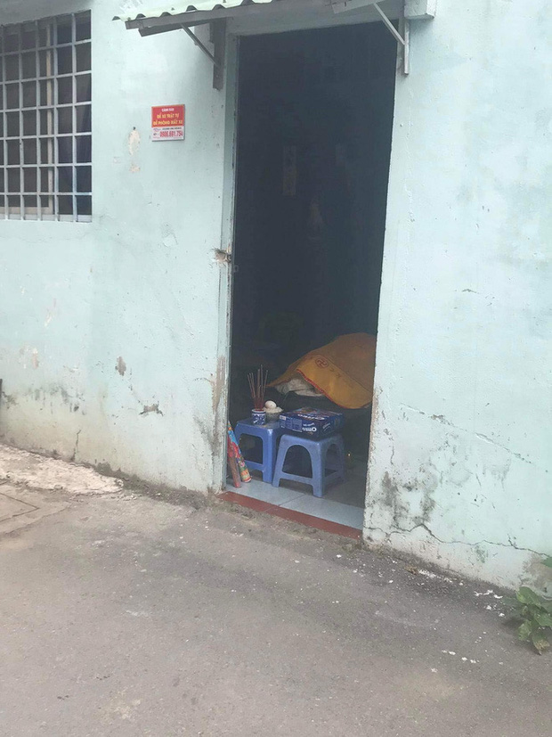 Xót xa đám tang của nghệ sĩ Văn Ngà: Tổ chức trong căn trọ chật hẹp, nằm cô độc không có người thân ở bên-2