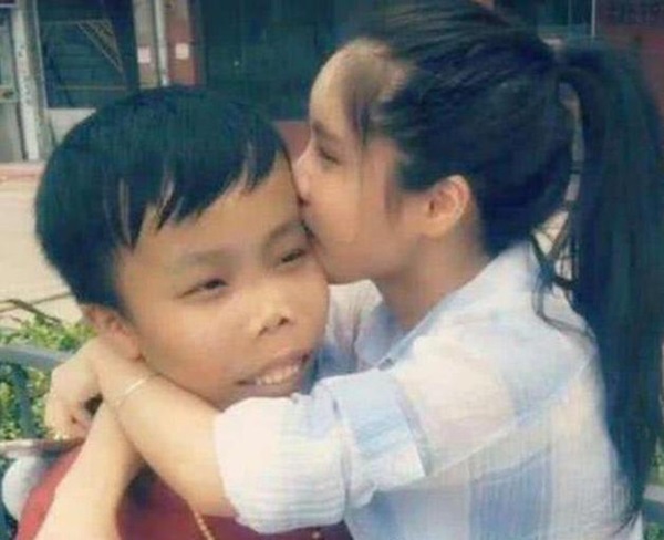 Đại gia xấu nhất Trung Quốc” gây bất ngờ khi lộ tin sắp lấy vợ, ngoại hình cô dâu khiến dân tình sốt xình xịch-7