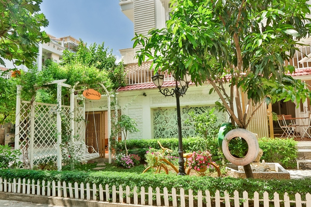 Bị tố mượn nhà sống ảo, Vy Oanh khoe quà cưới triệu đô của ông xã, khéo chứng minh gia đình có 1000 tỷ-4