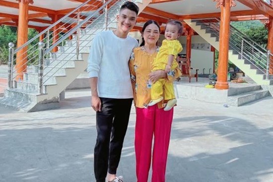 Trước khi có cơ ngơi khang trang như hiện tại, nhà ở quê của Mạc Văn Khoa trông thế nào?