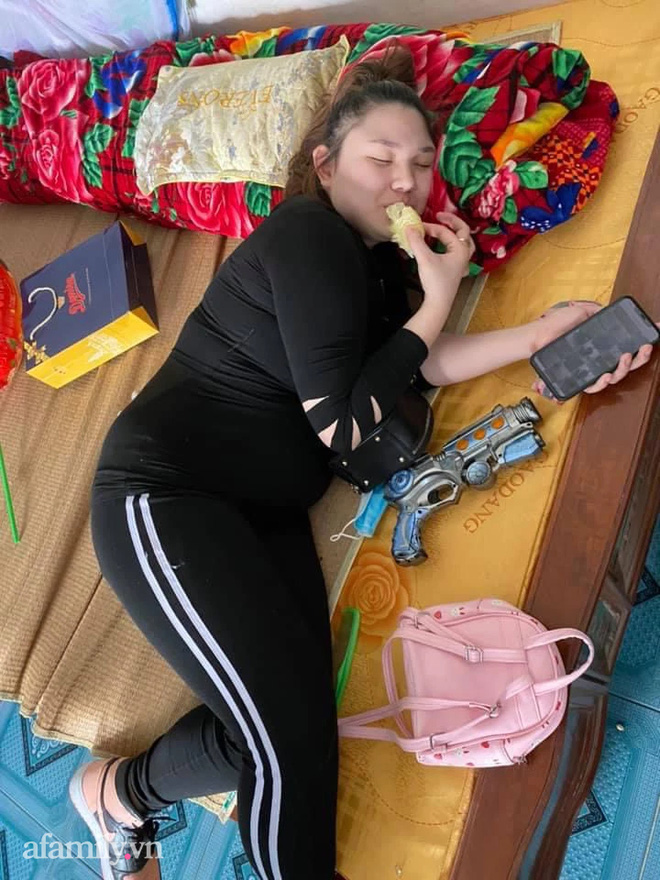 Bị mỉa mai ôi con này đẻ xong xấu kinh khủng thế, bà mẹ 2 con đáp trả bằng sự lột xác khiến những người chê bai phải nín lặng-1