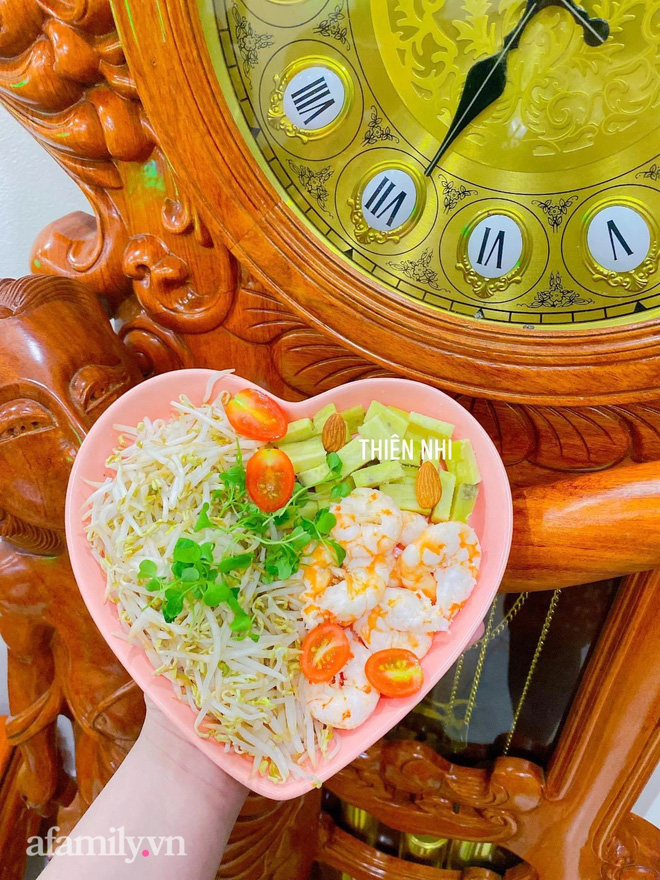 Bị mỉa mai ôi con này đẻ xong xấu kinh khủng thế, bà mẹ 2 con đáp trả bằng sự lột xác khiến những người chê bai phải nín lặng-12